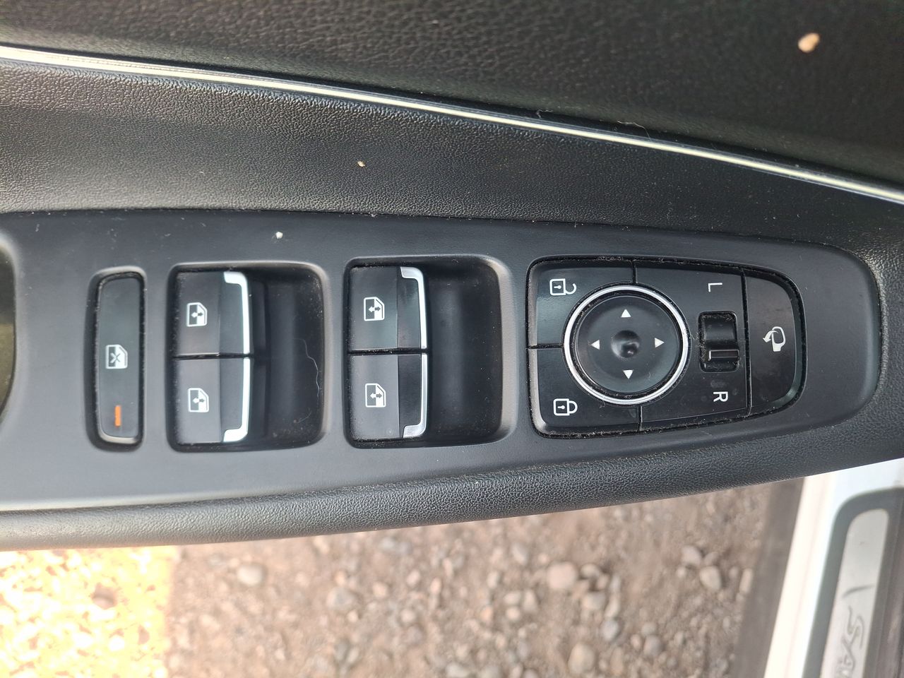 HYUNDAI - 13