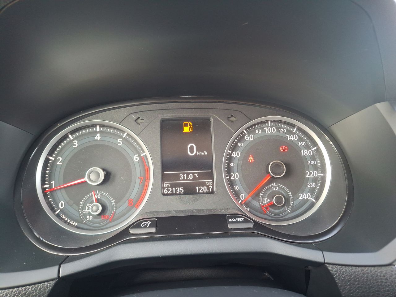 VOLKSWAGEN - 25