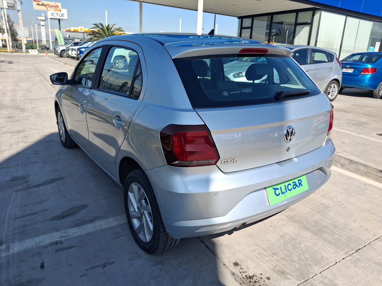 VOLKSWAGEN - 5