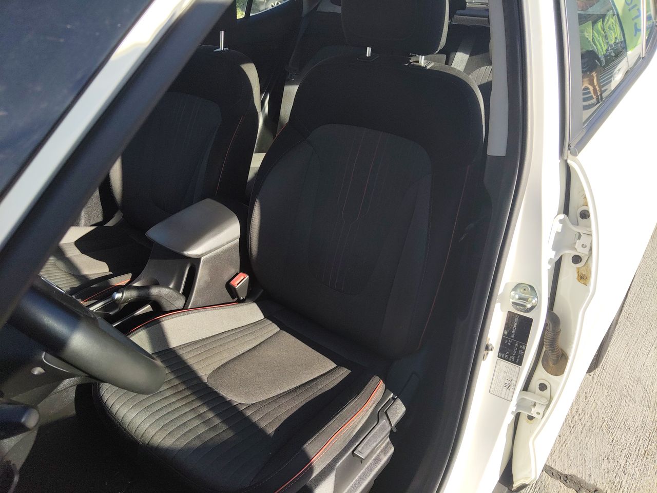 HYUNDAI - 17