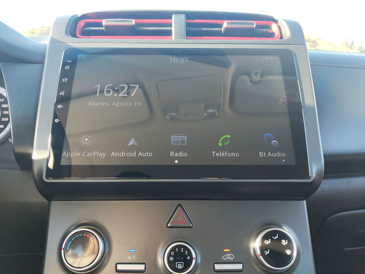 HYUNDAI - 20