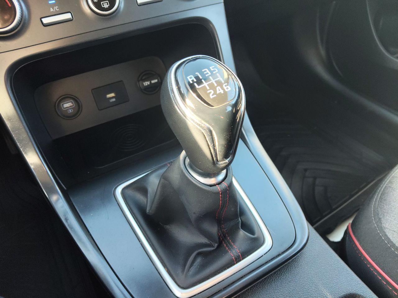 HYUNDAI - 22