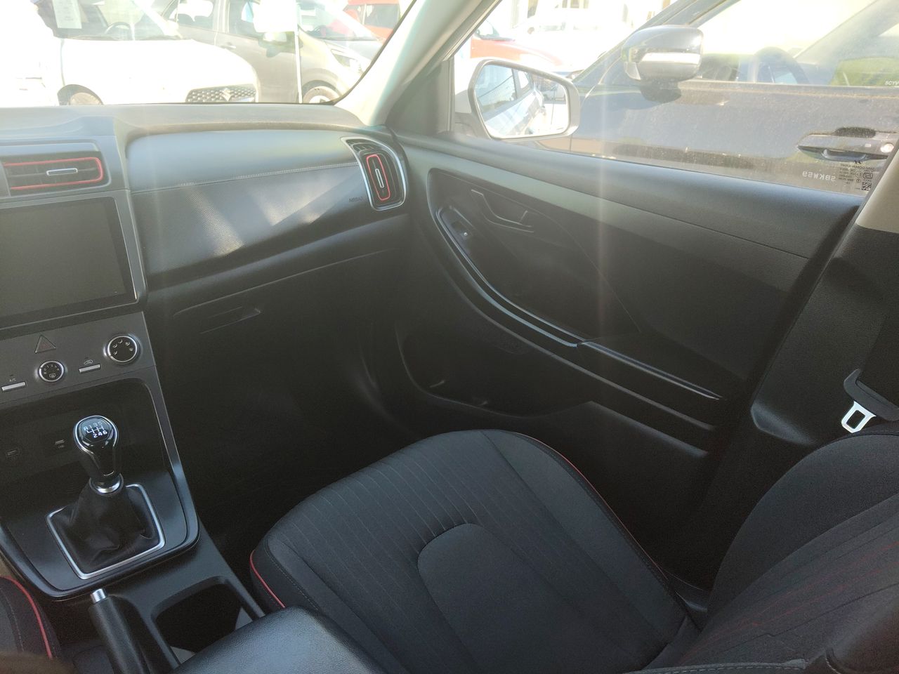 HYUNDAI - 10