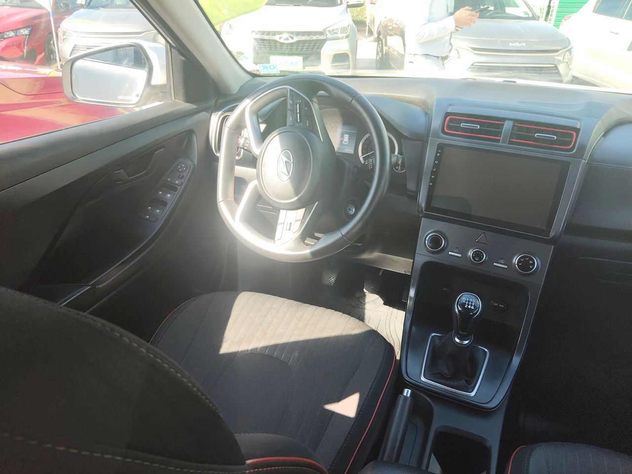 HYUNDAI - 16