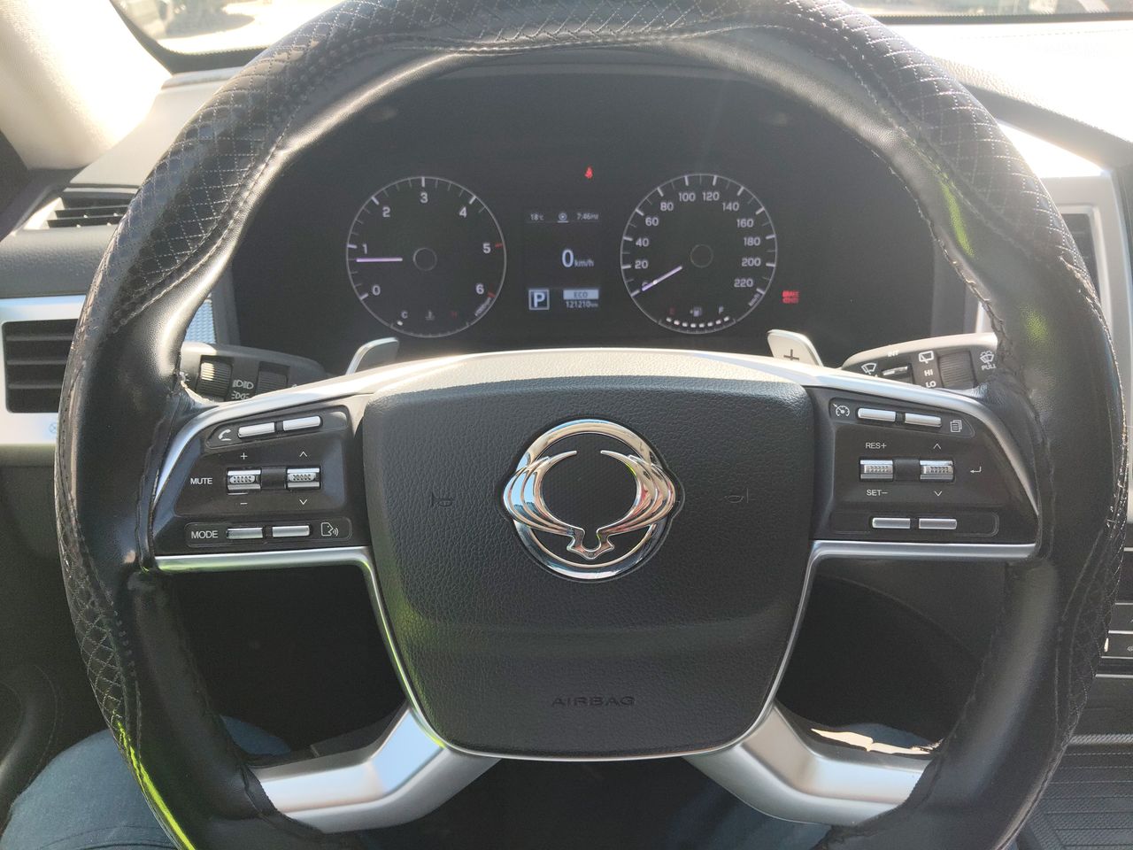 SSANGYONG - 27