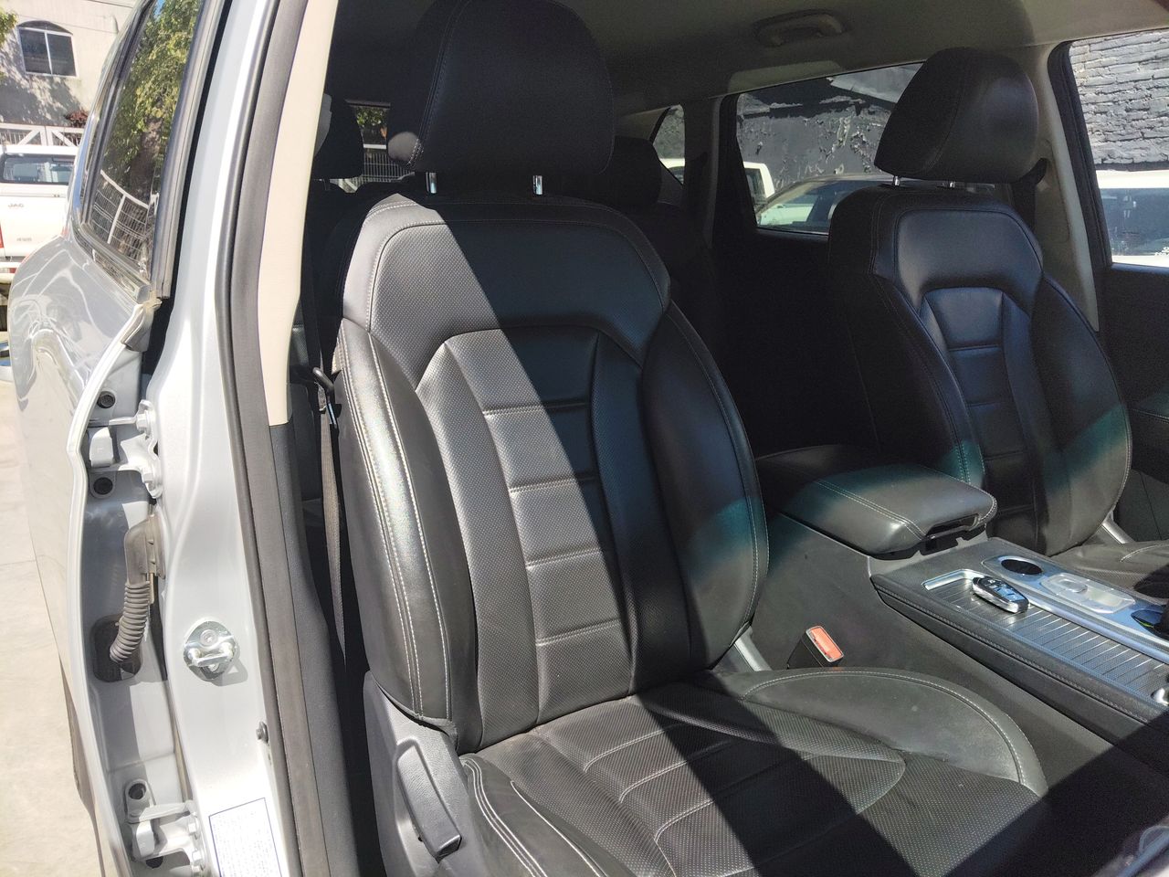 SSANGYONG - 34