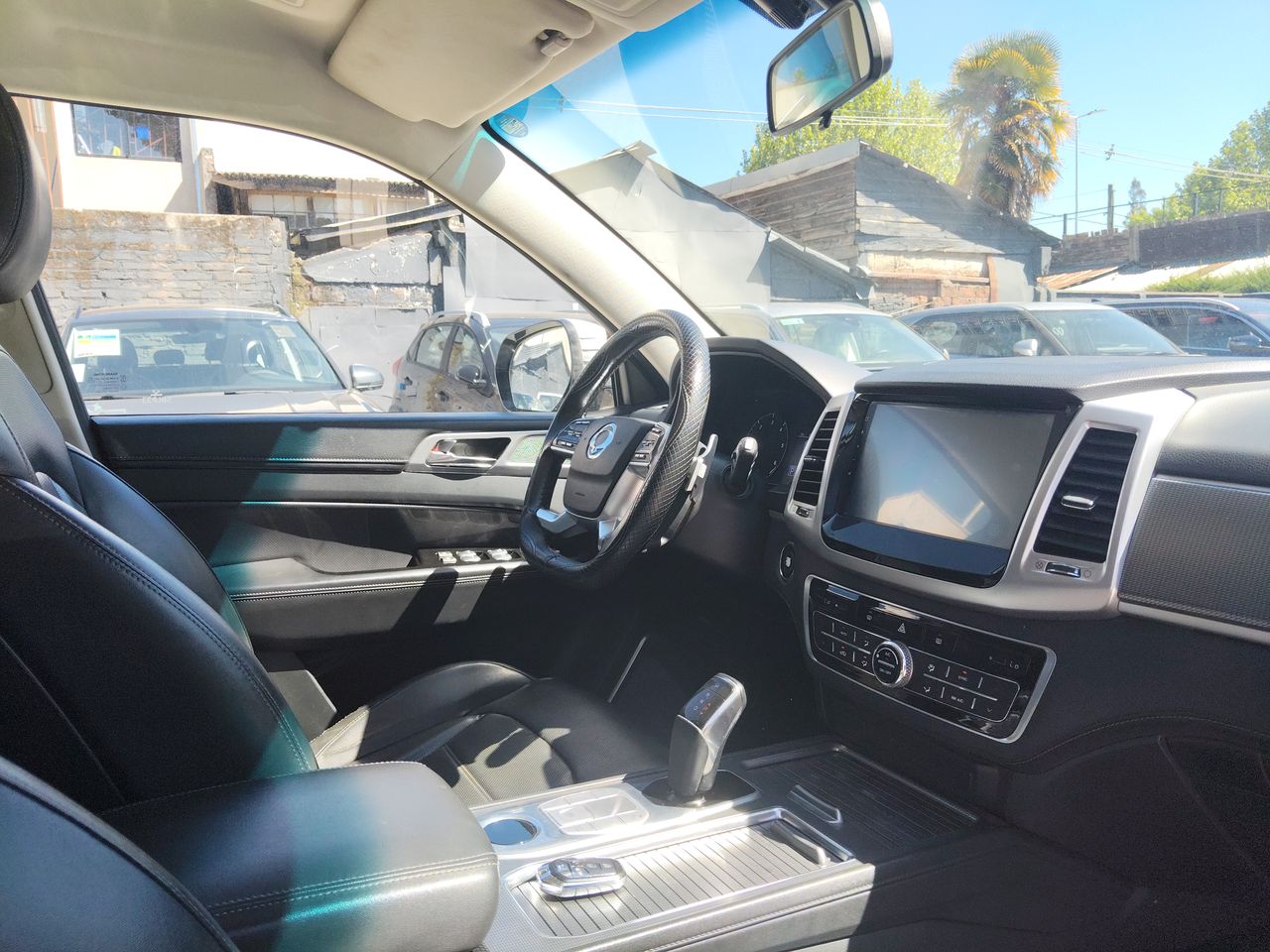SSANGYONG - 16
