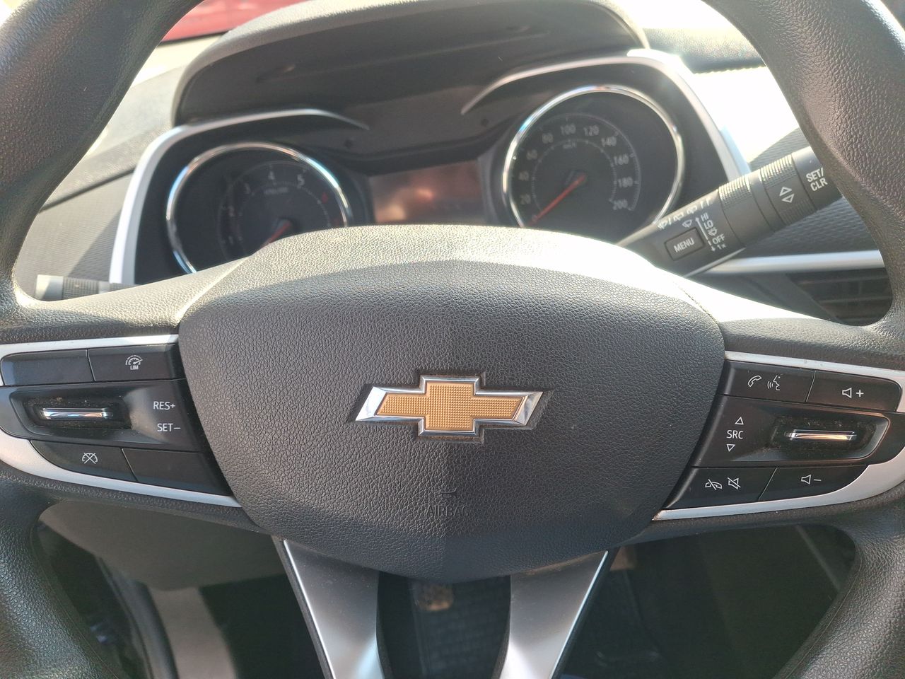 Chevrolet Tracker — foto 19 de 27