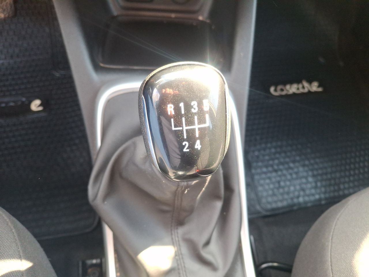 Chevrolet Tracker — foto 24 de 27