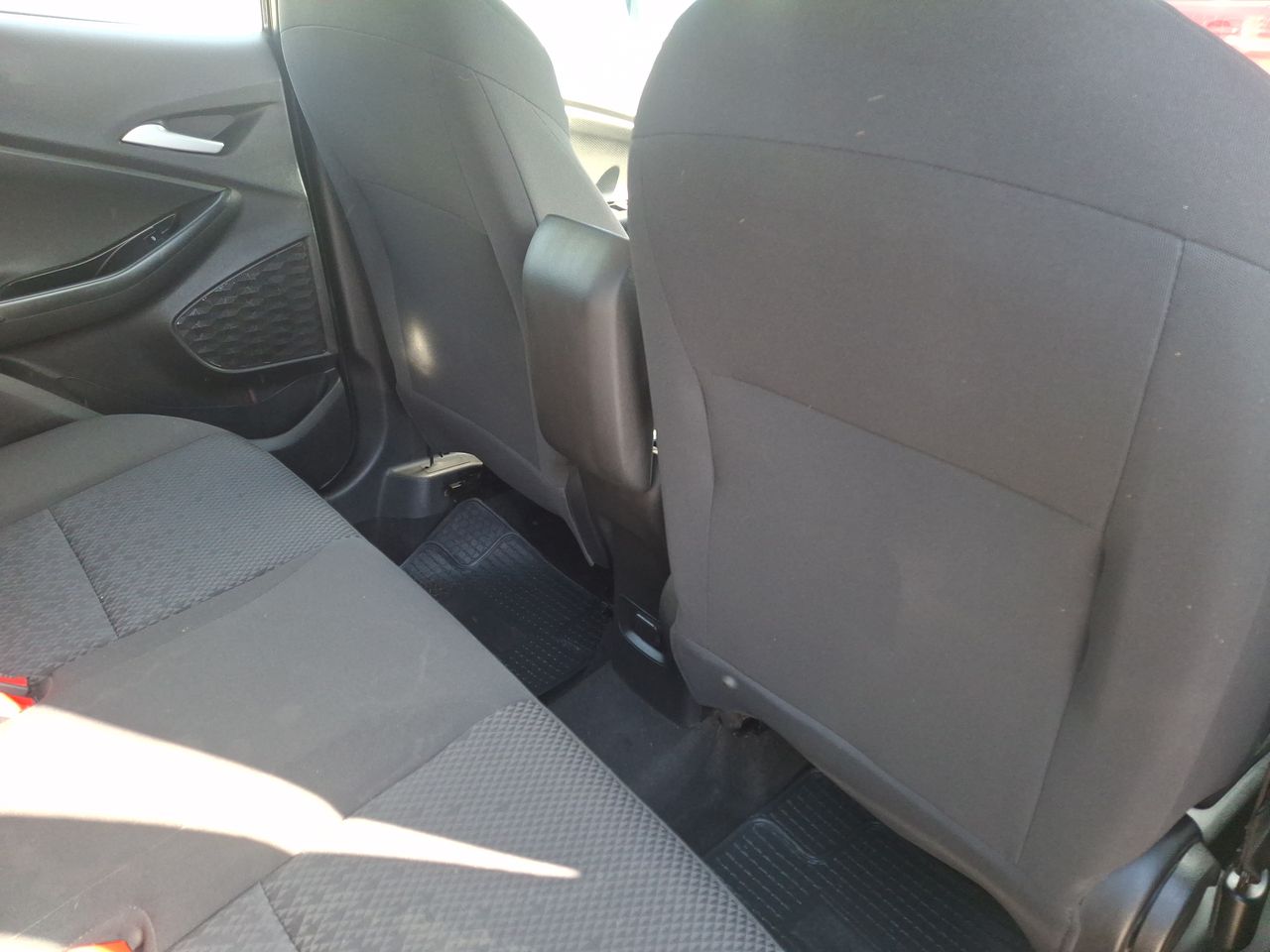 Chevrolet Tracker — foto 5 de 27