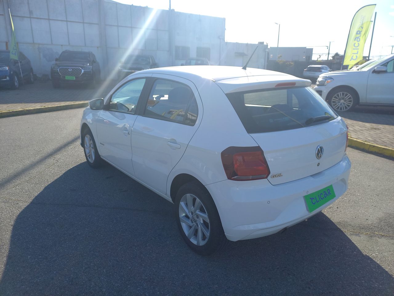 VOLKSWAGEN - 5