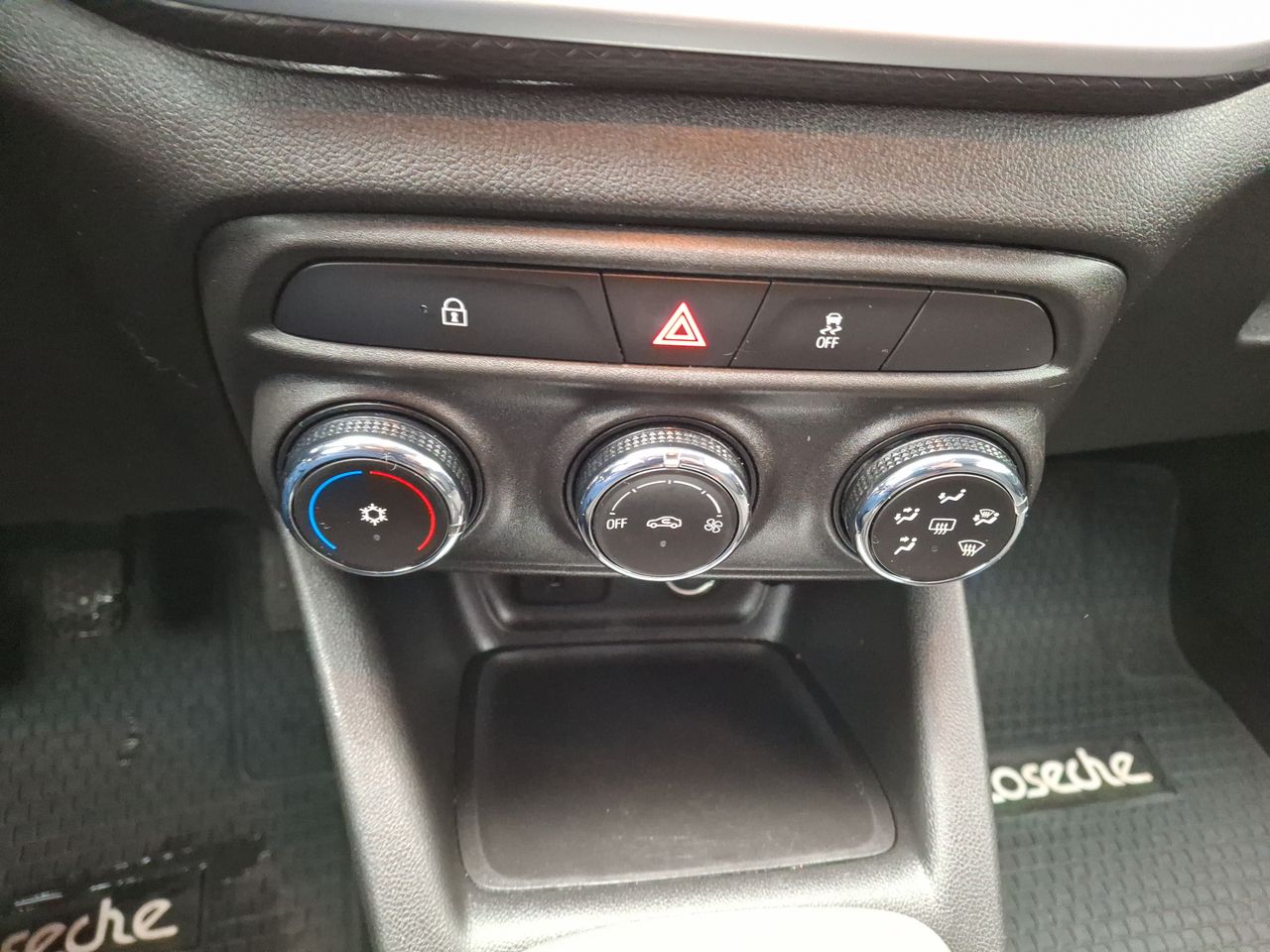 Chevrolet Tracker — foto 22 de 26