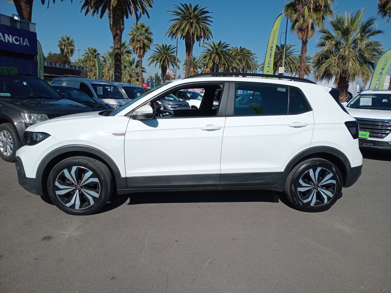VOLKSWAGEN - 4