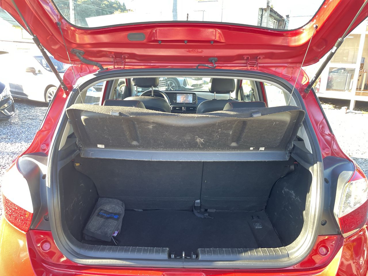 HYUNDAI - 21