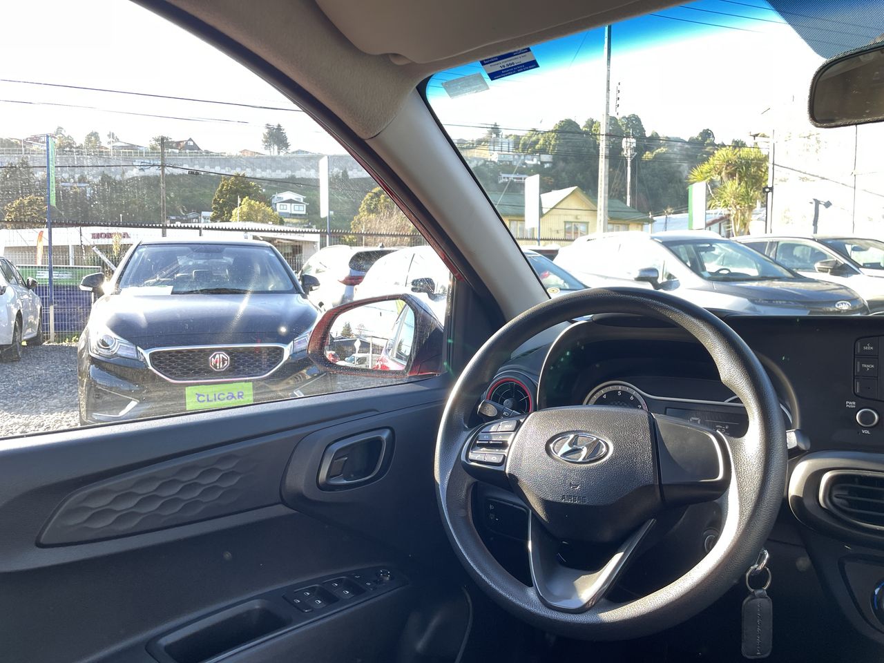 HYUNDAI - 16