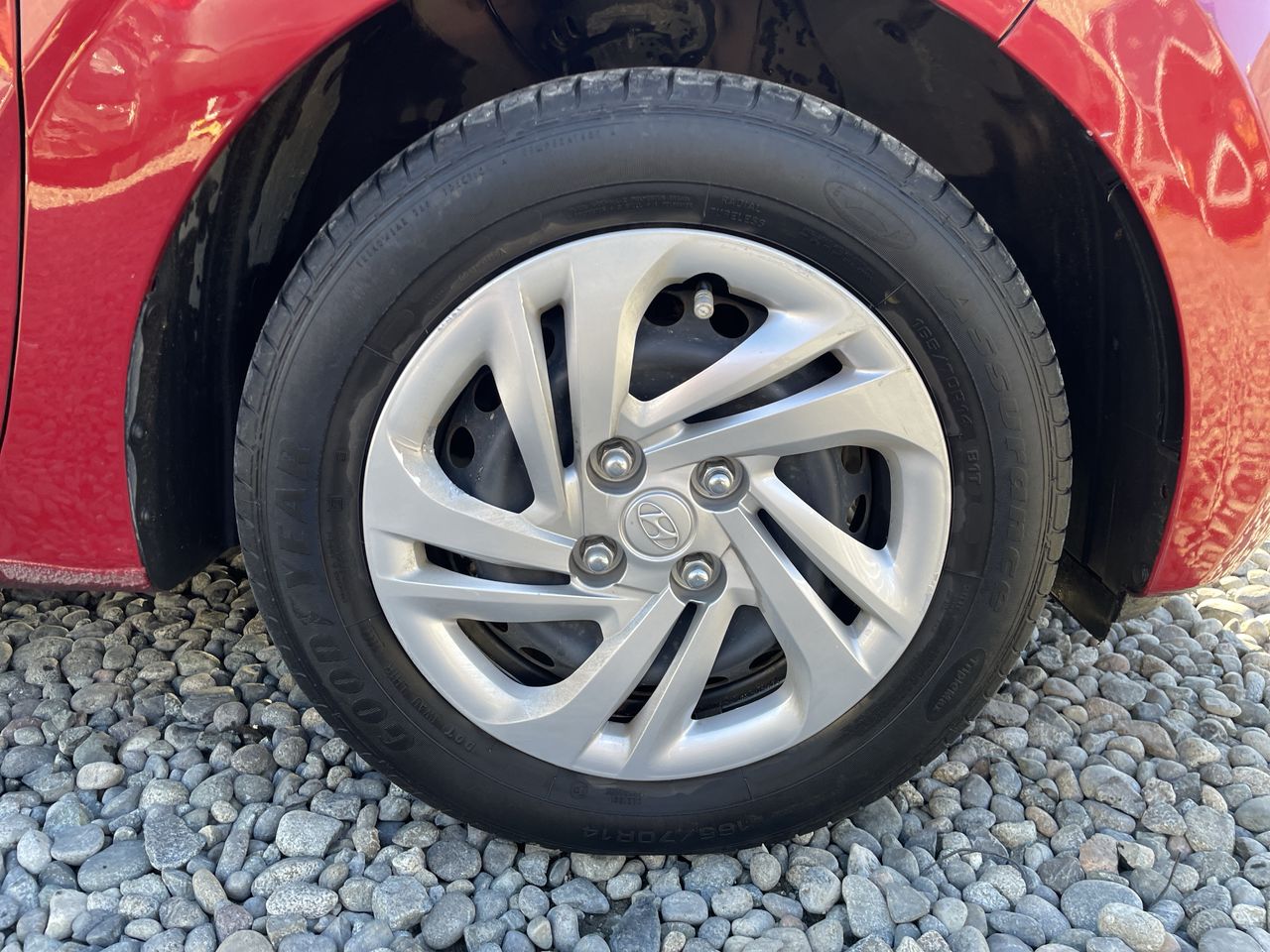 HYUNDAI - 17