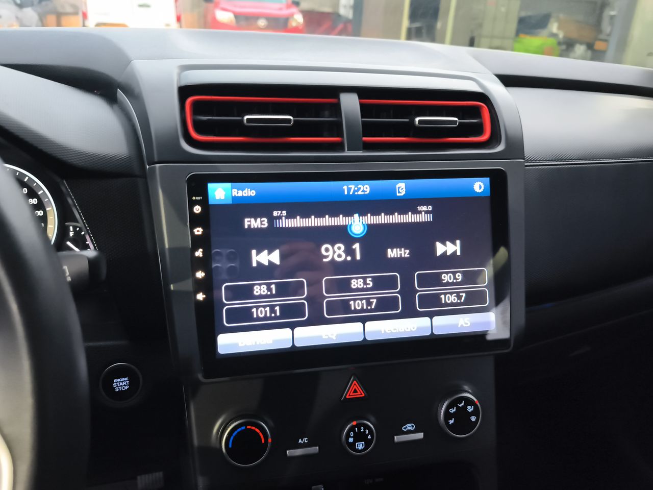 HYUNDAI - 18