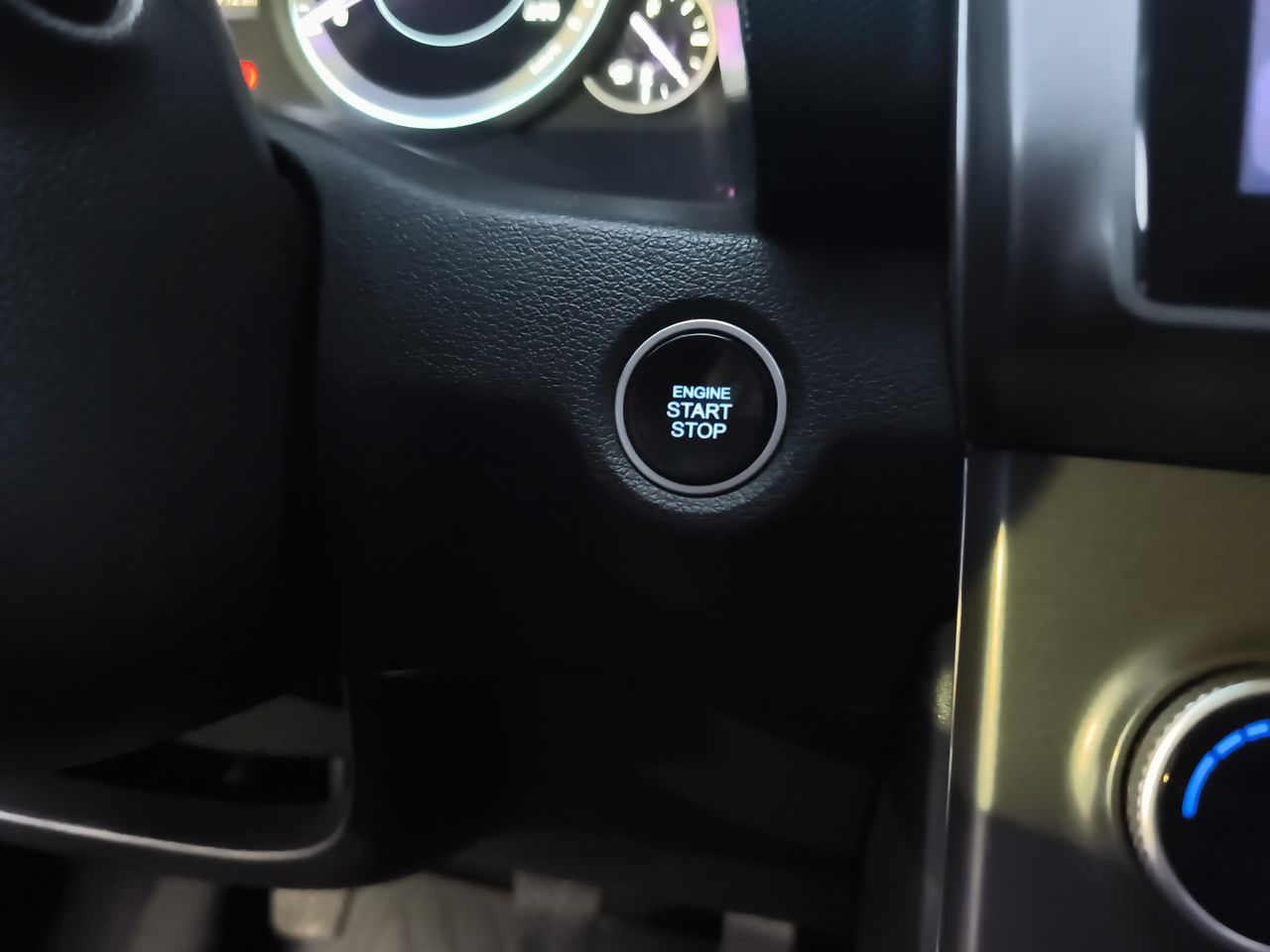 HYUNDAI - 25