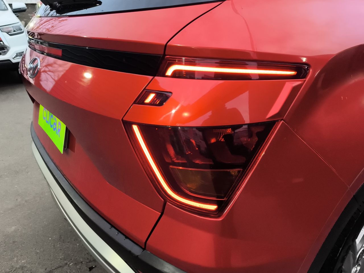 HYUNDAI - 10