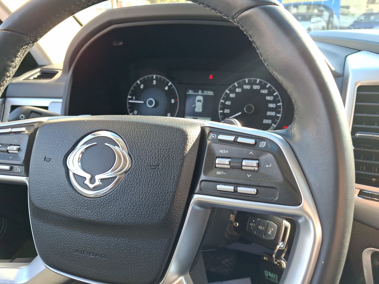 SSANGYONG - 26