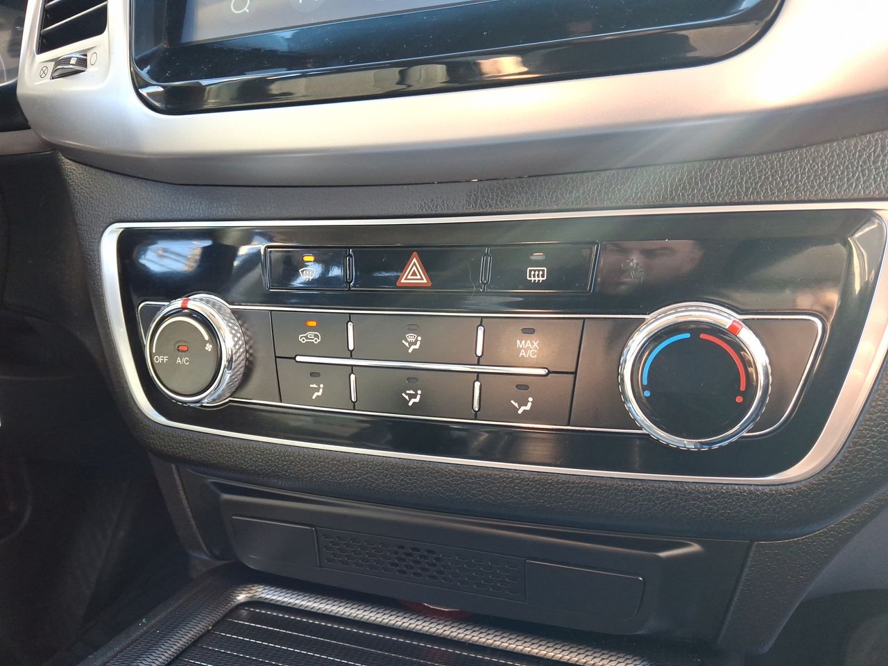 SSANGYONG - 29