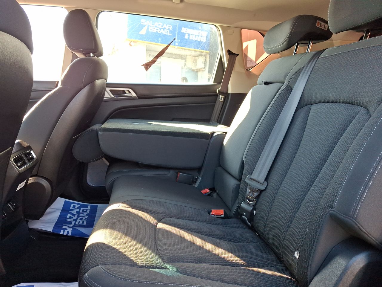 SSANGYONG - 33