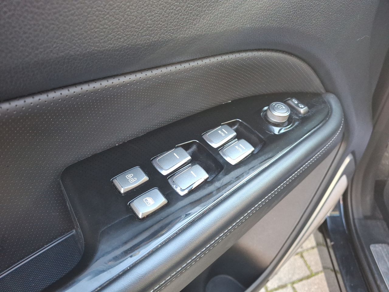 SSANGYONG - 22