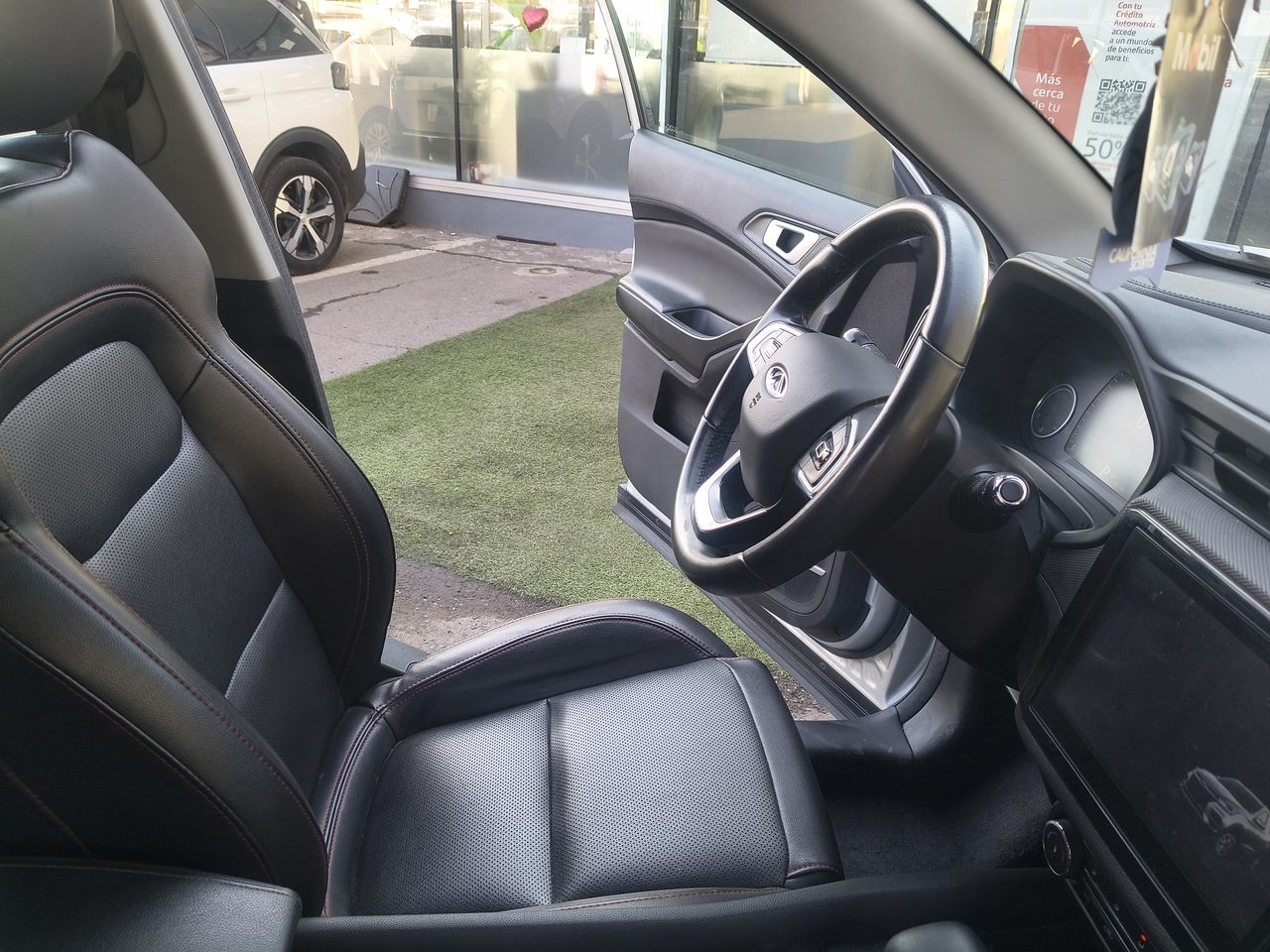 Chery Tiggo 3 — foto 9 de 22