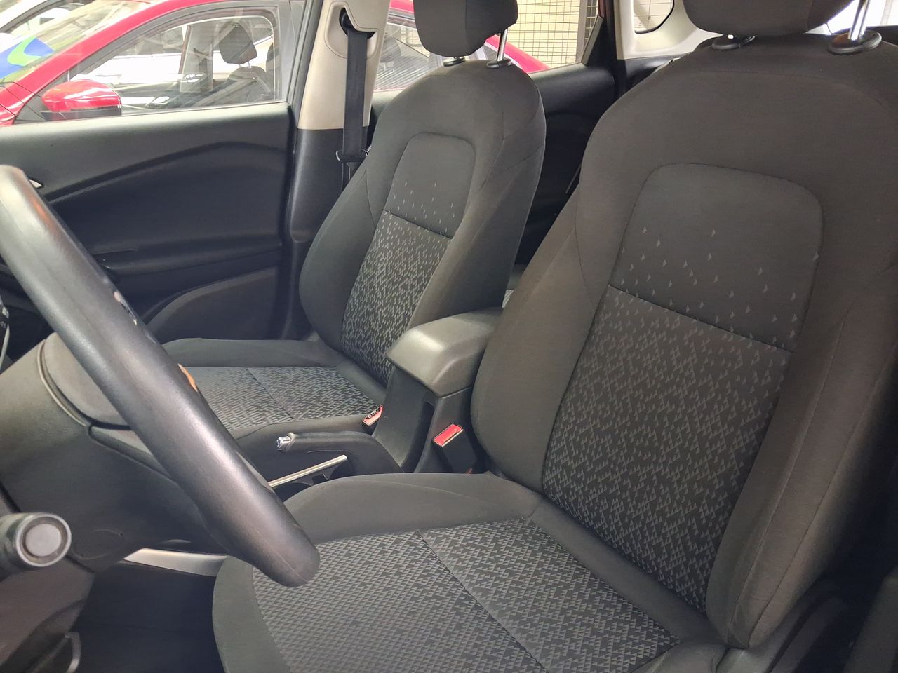 Chevrolet Tracker — foto 16 de 26
