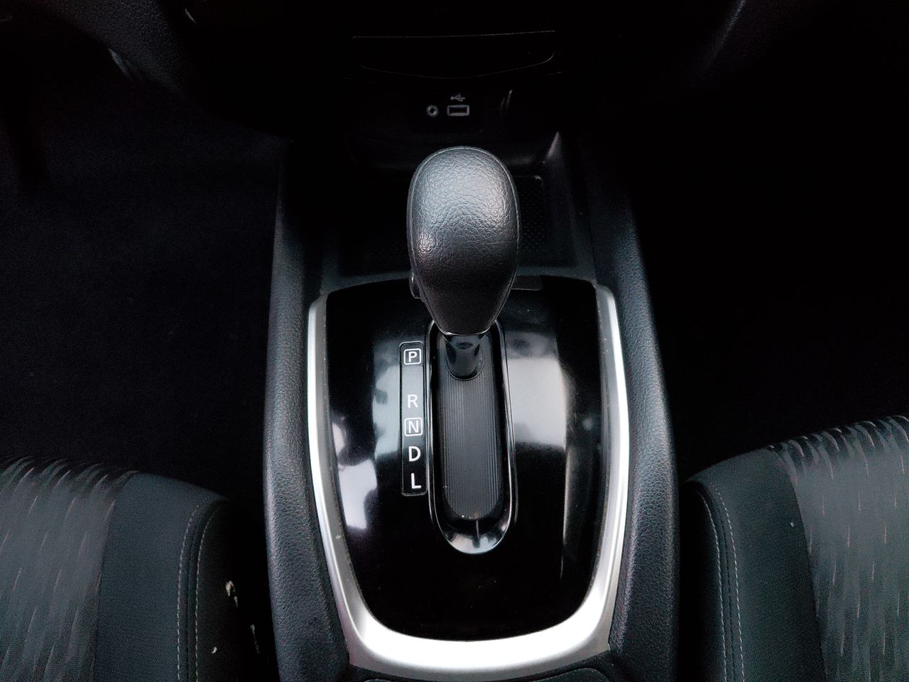 NISSAN - 21
