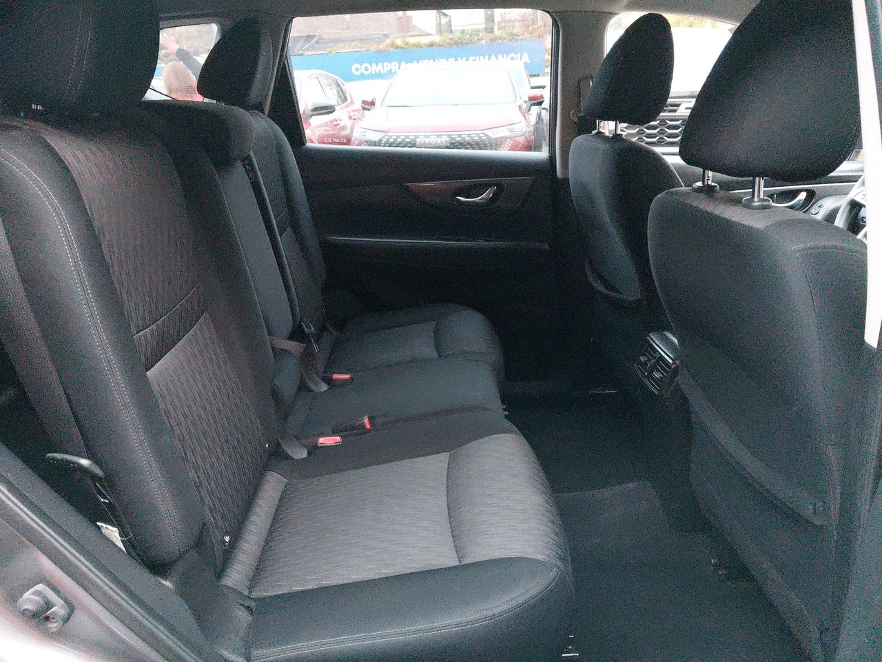 NISSAN - 24
