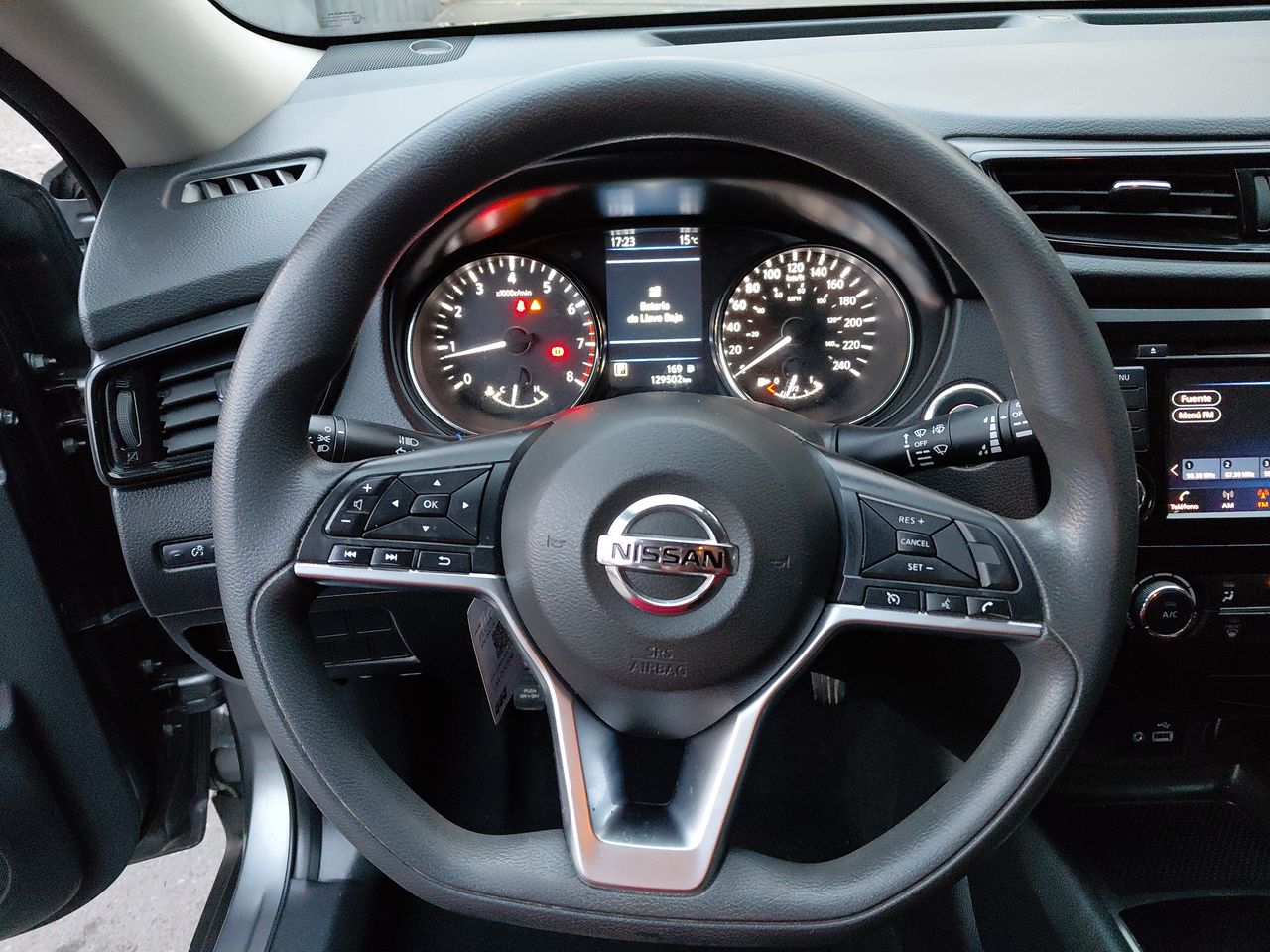 NISSAN - 15