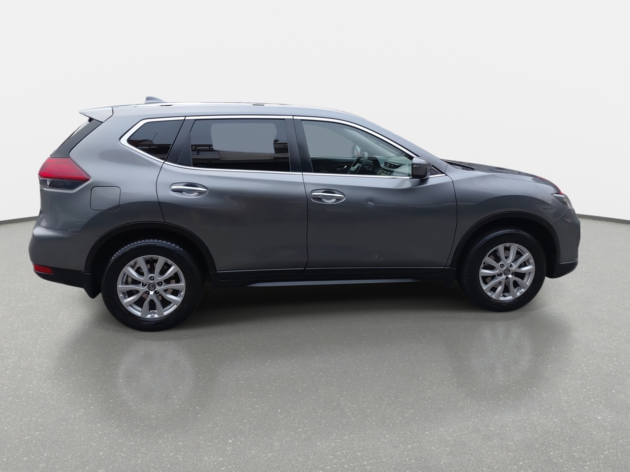 Nissan X-Trail — foto 9 de 35