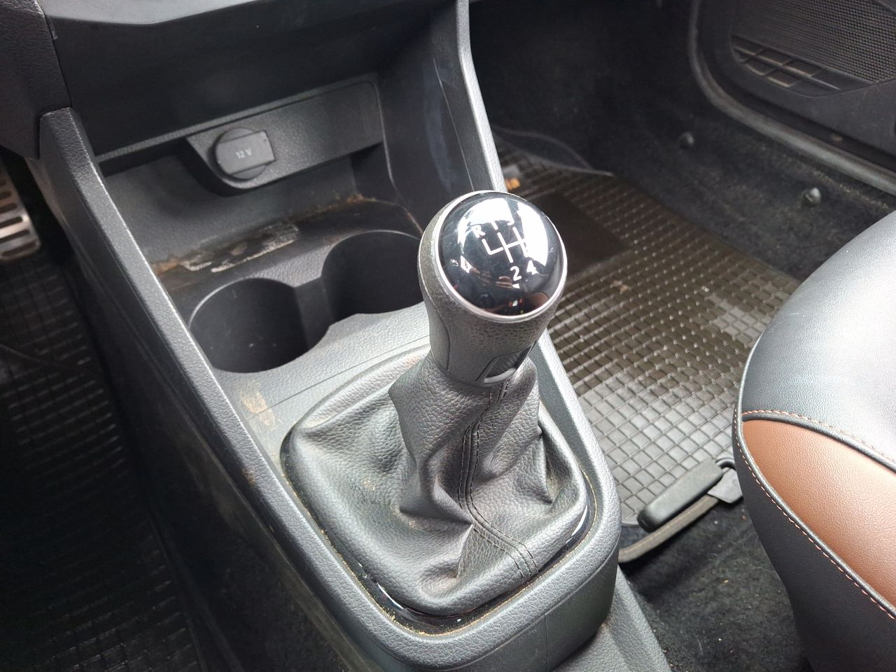 VOLKSWAGEN - 31