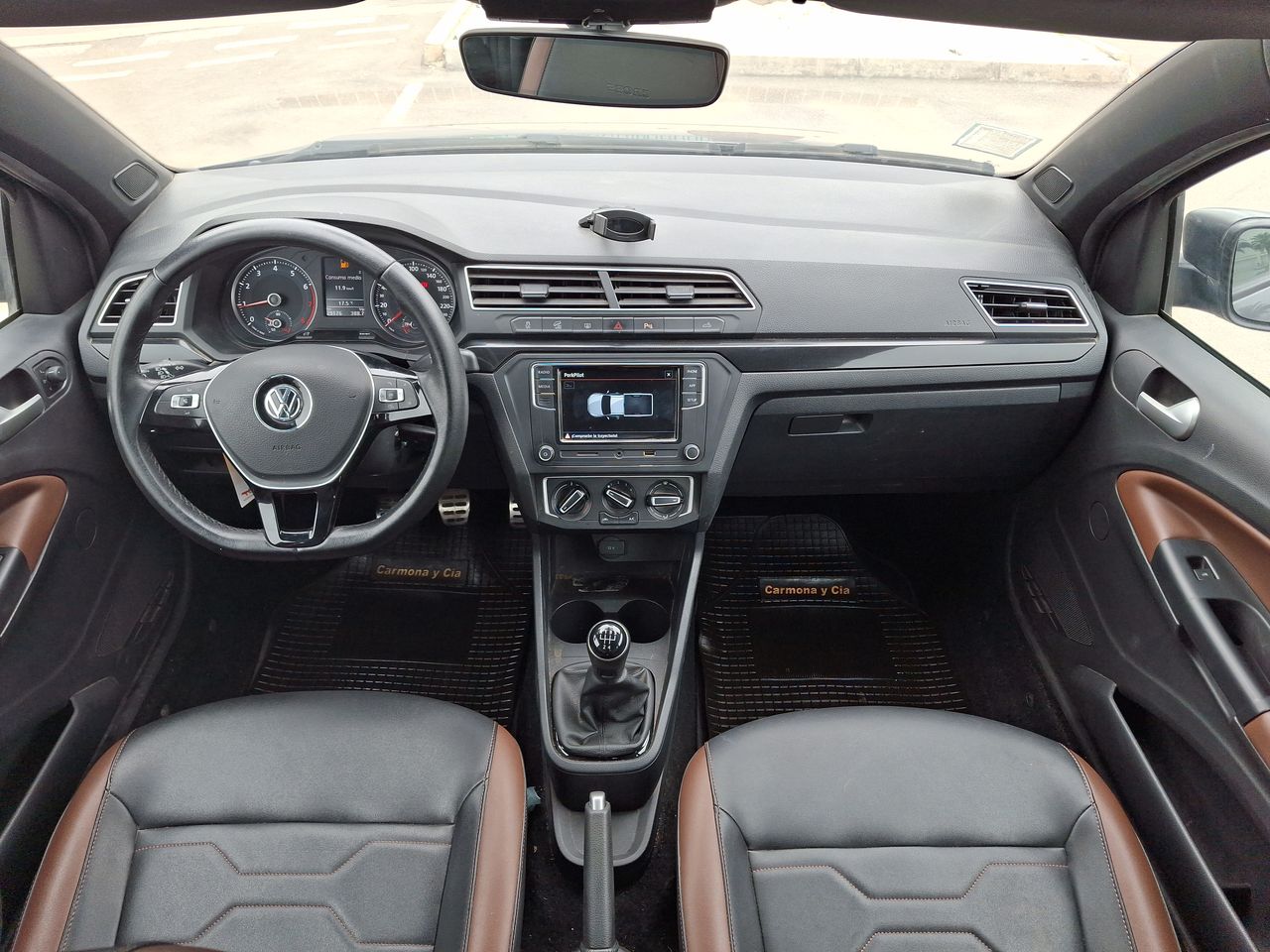 VOLKSWAGEN - 32