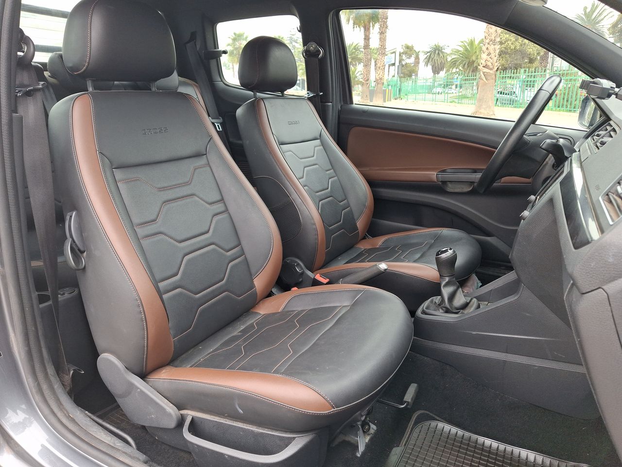 VOLKSWAGEN - 33
