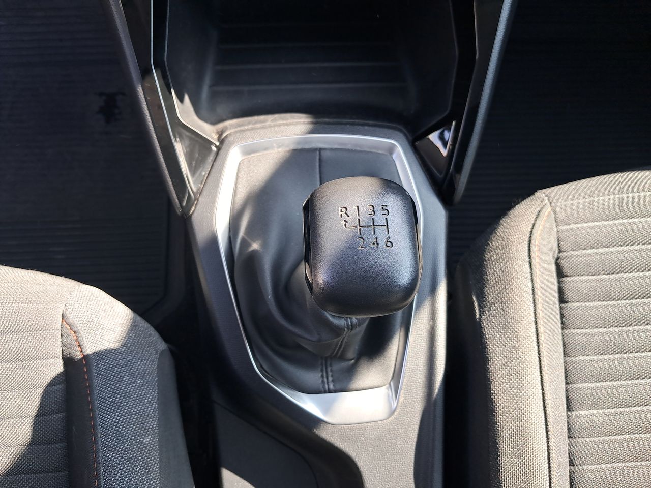 PEUGEOT - 30