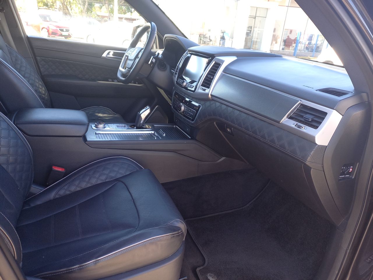 SSANGYONG - 14