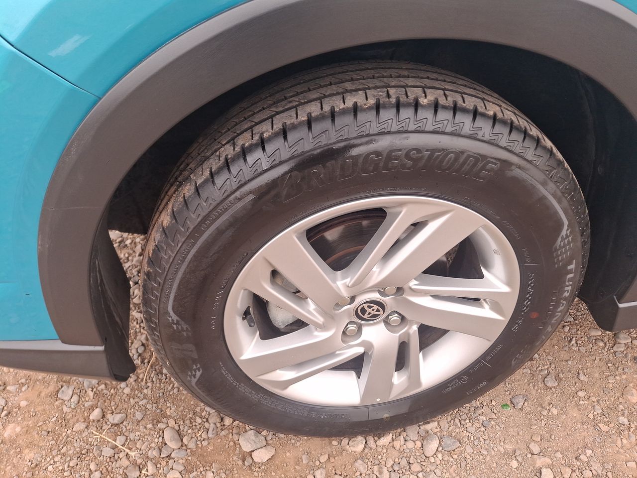 Toyota Raize — foto 10 de 21