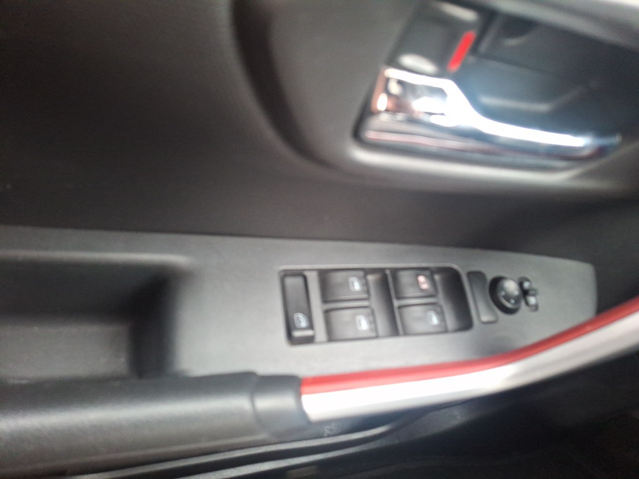 Toyota Raize — foto 14 de 21