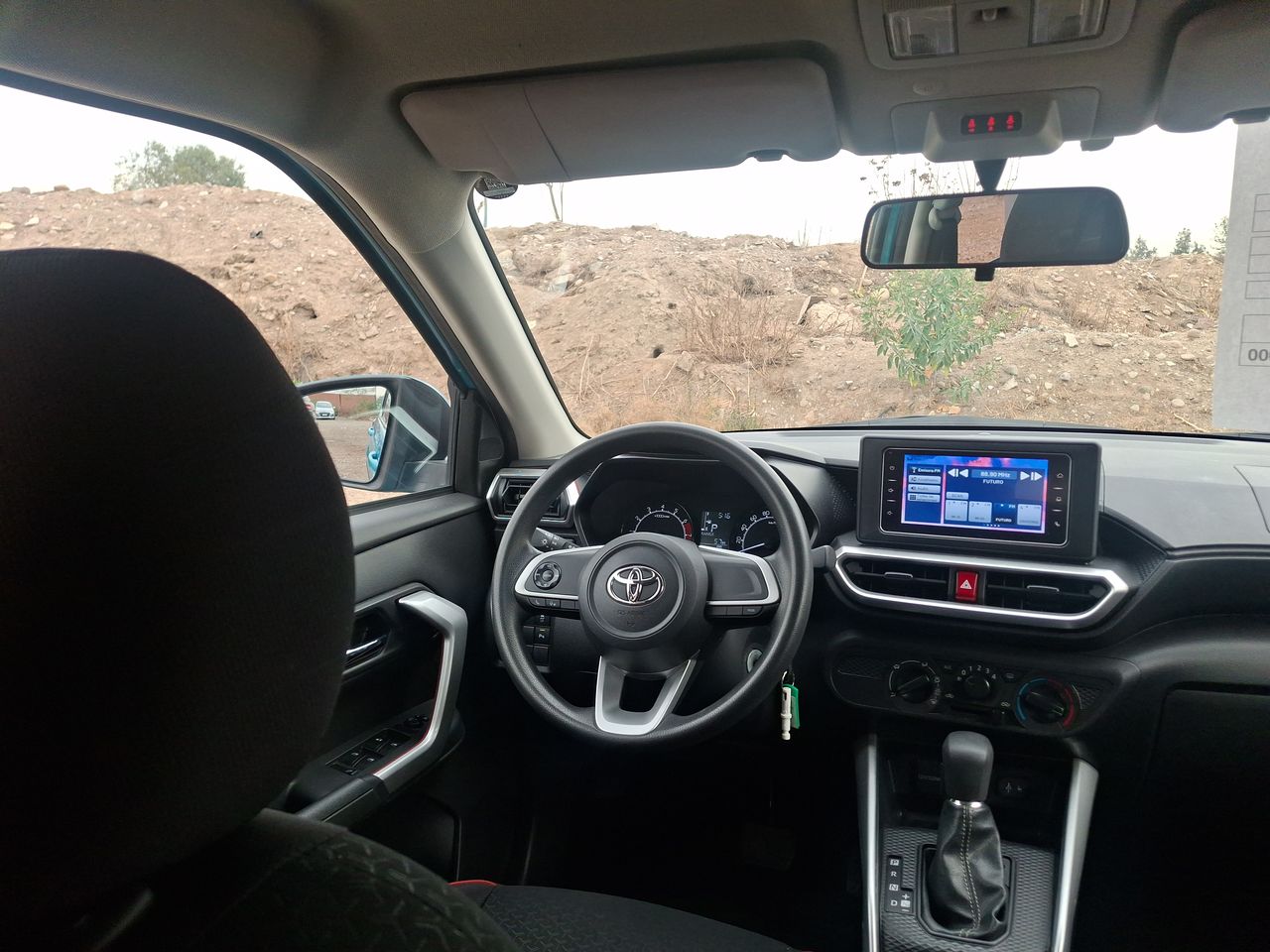 Toyota Raize — foto 9 de 21