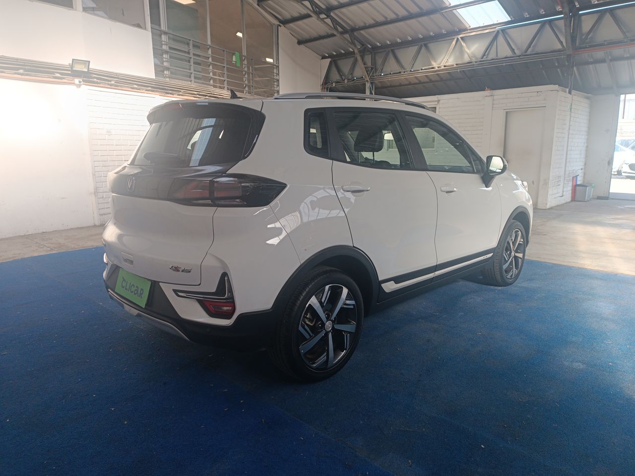 CHANGAN - 7