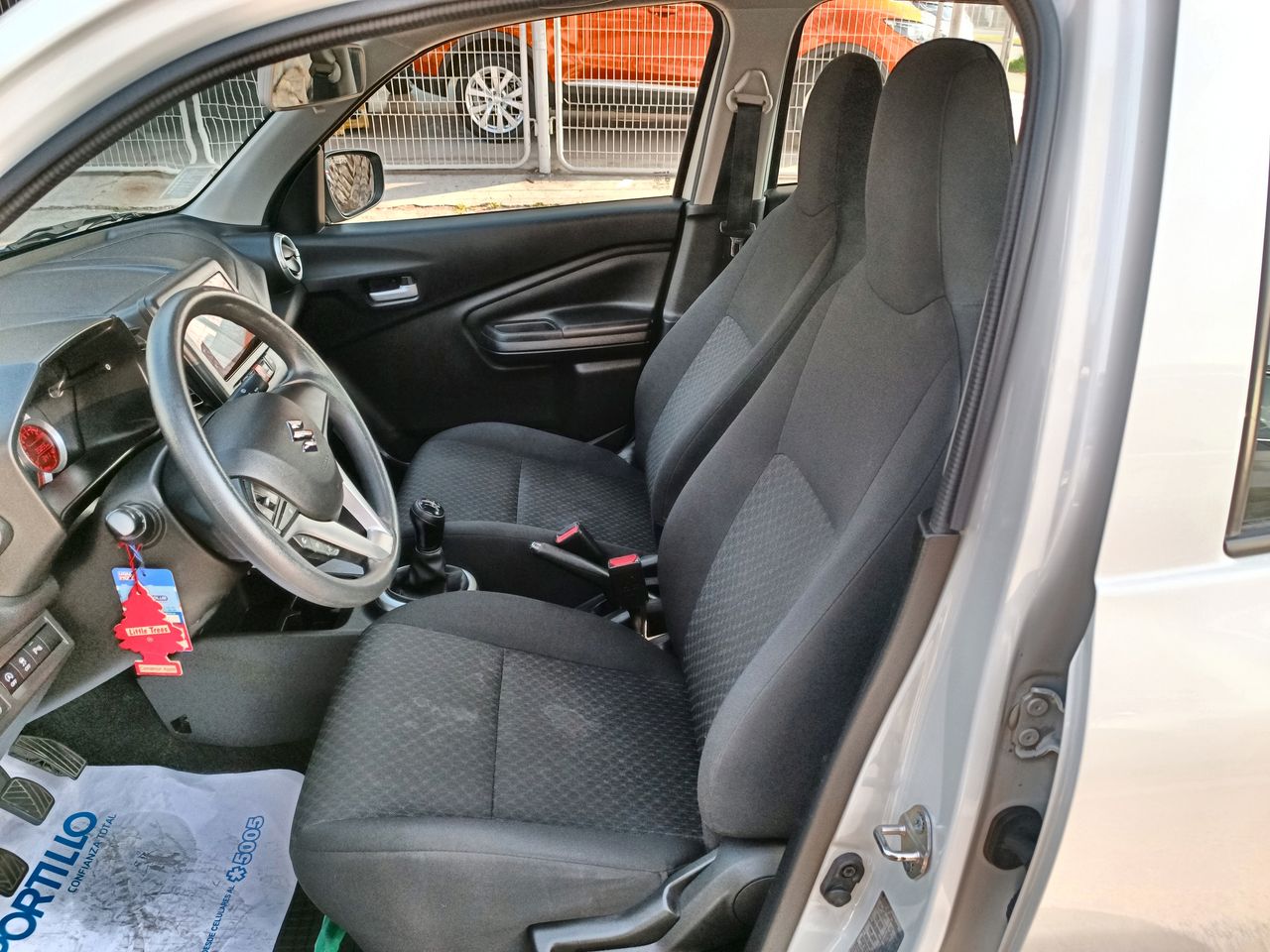SUZUKI - 25