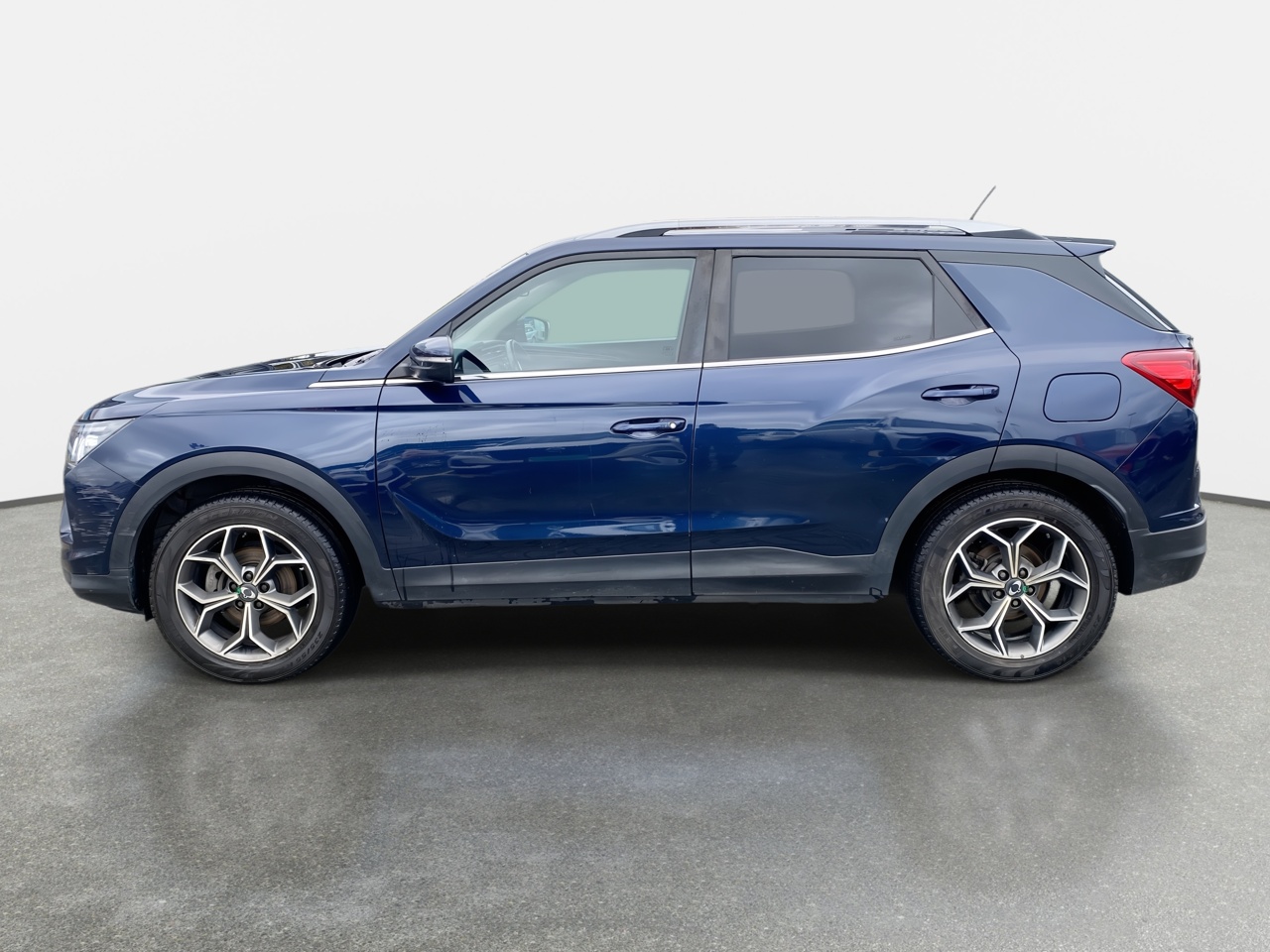 SSANGYONG - 4