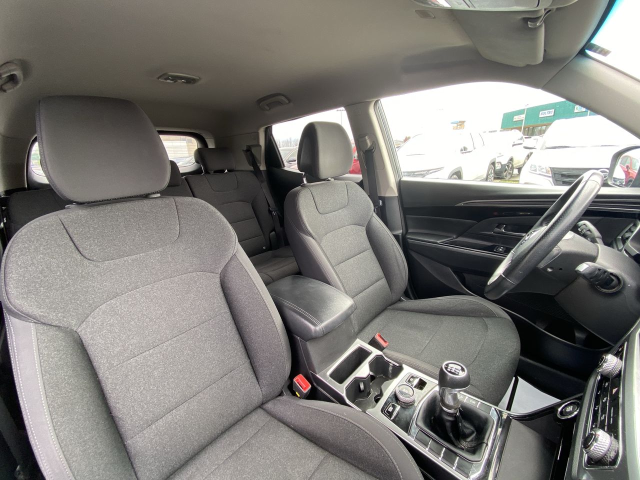 SsangYong Korando — foto 8 de 27
