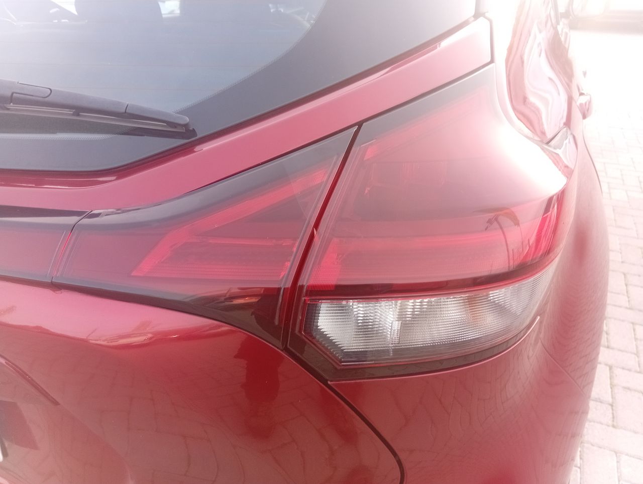 NISSAN - 17