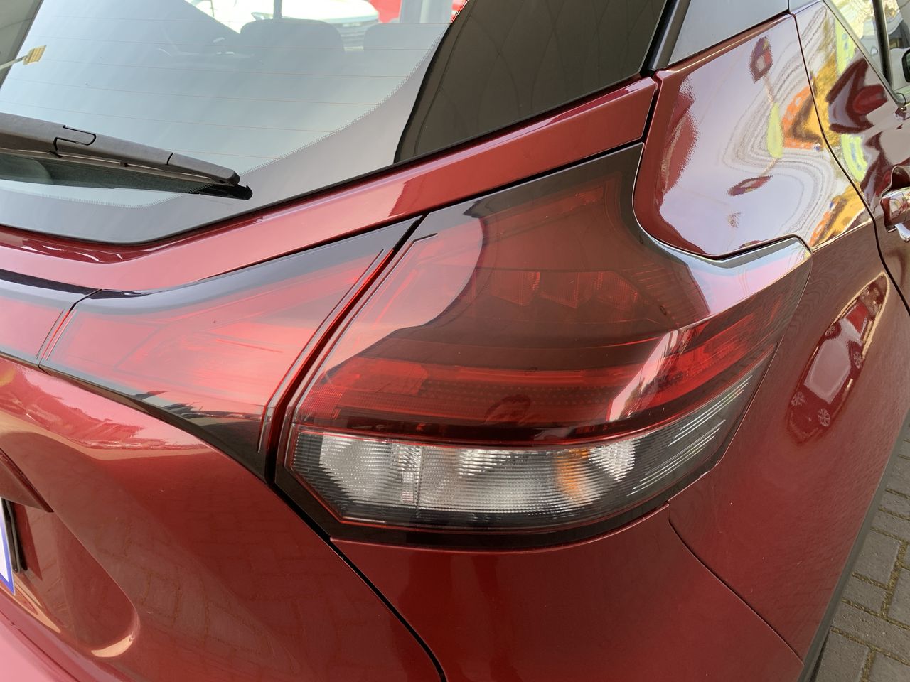 NISSAN - 20