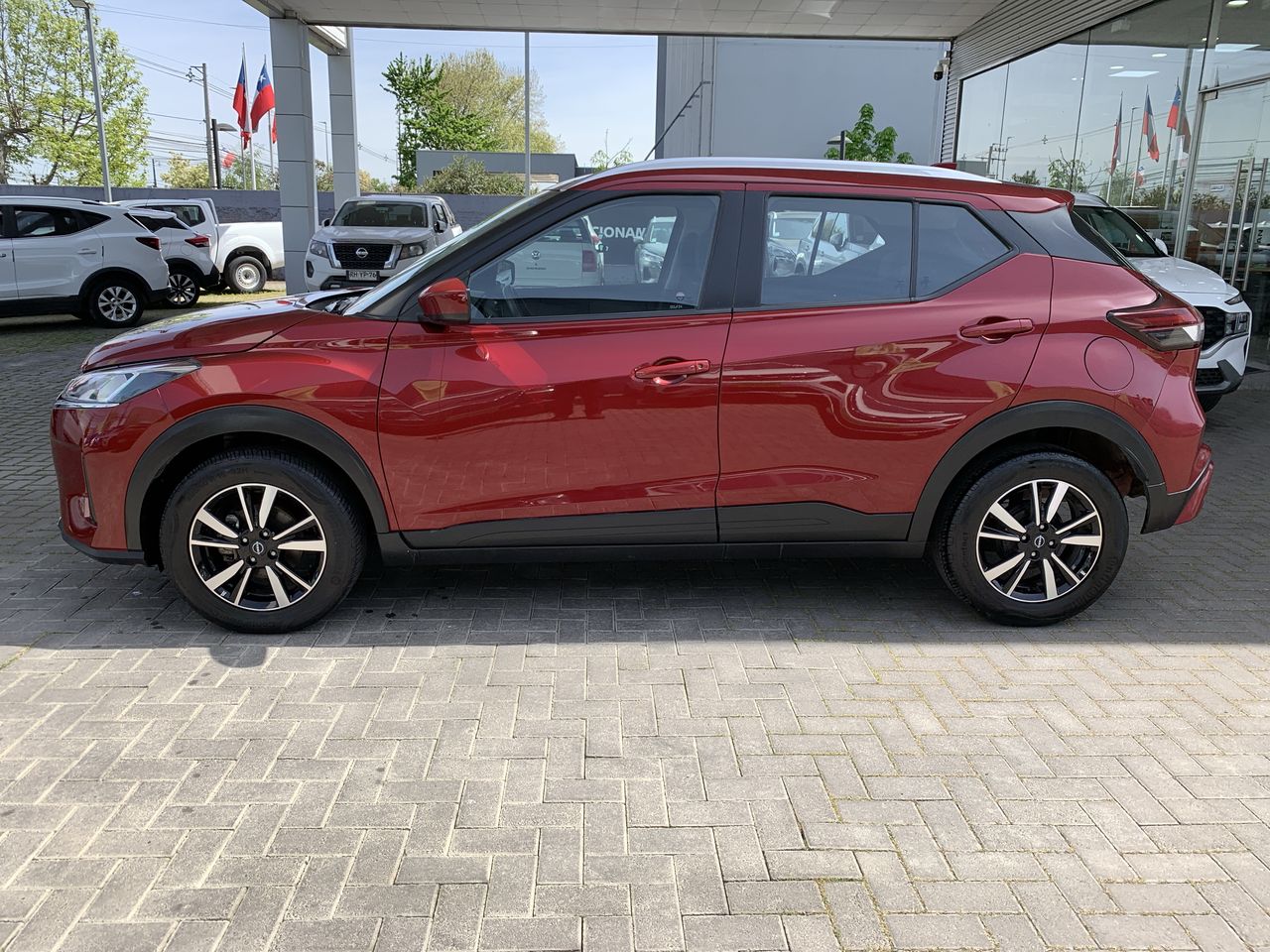 NISSAN - 4