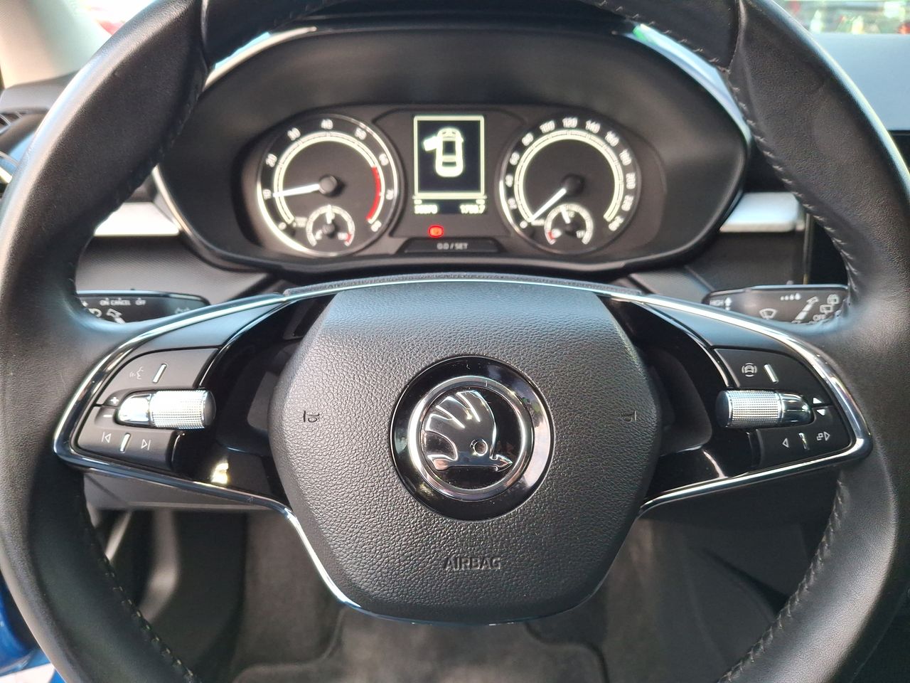 SKODA - 25