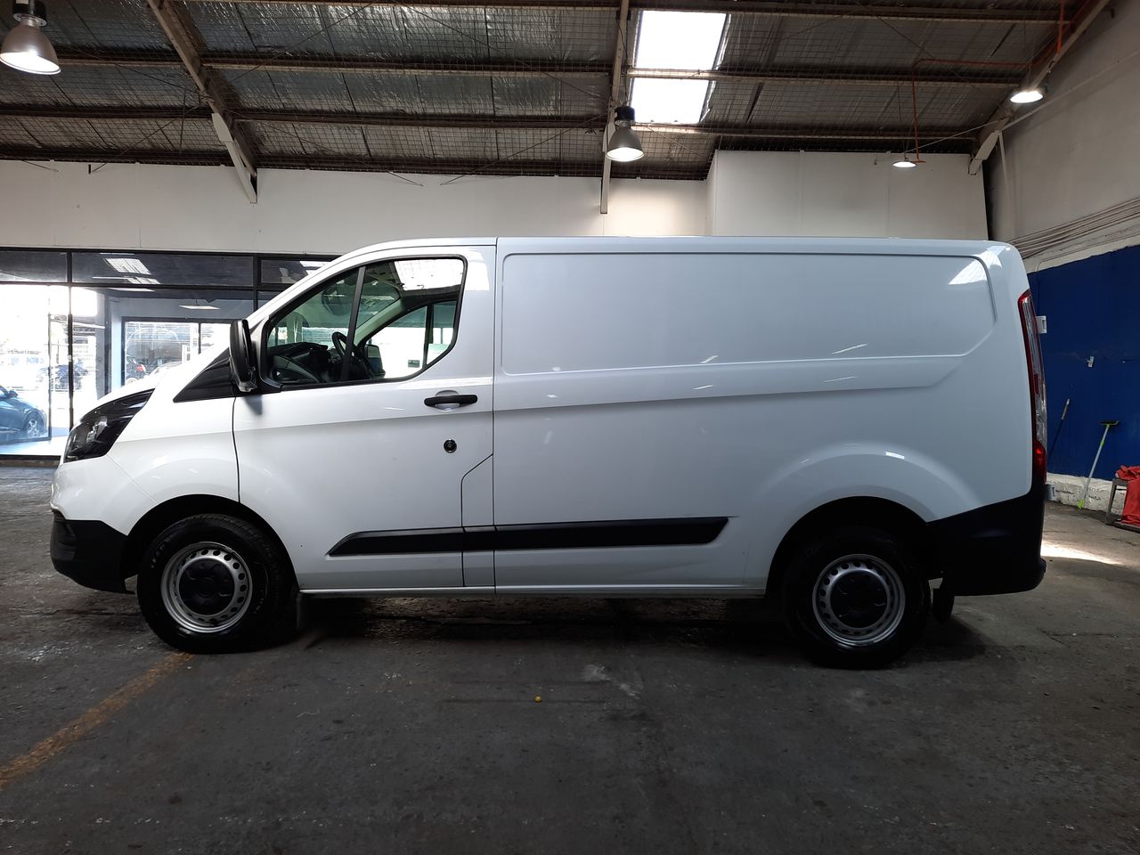 FORD - 4